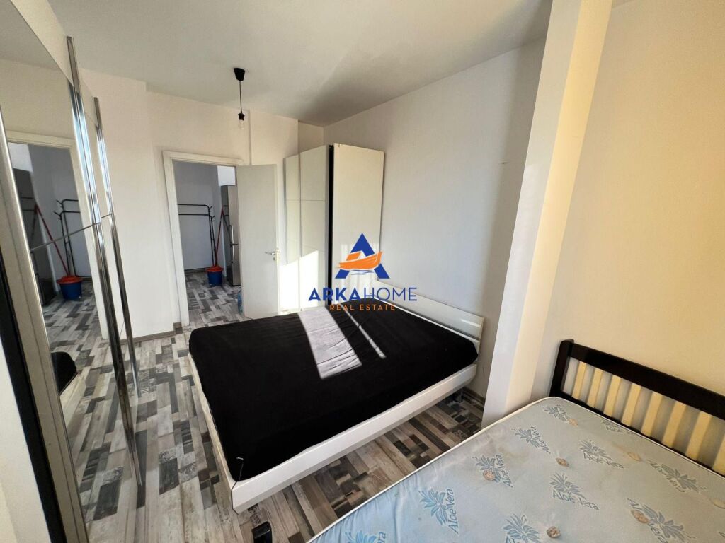 JEPET APARTAMENT ME QERA 1+1+BALLKON "VASIL SHANTO" 650 EURO