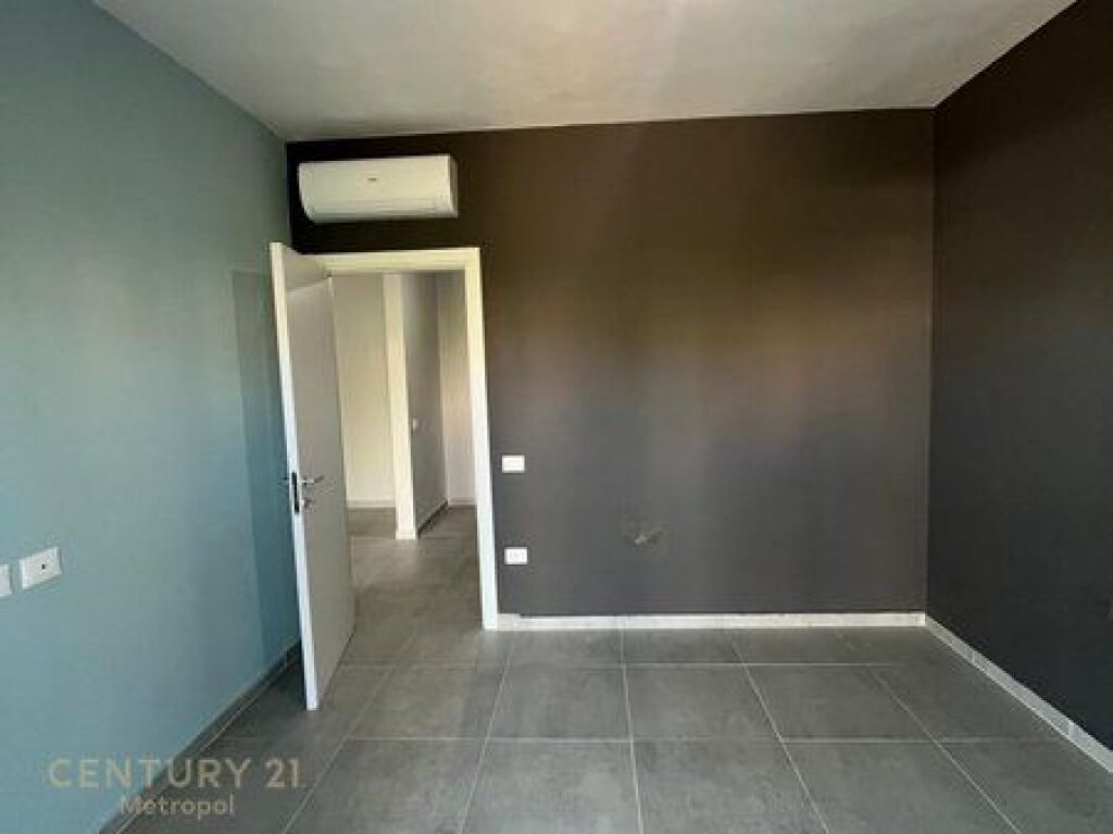Apartment 1+1 for rent at Dry Lake, in the Met Invest buildings.