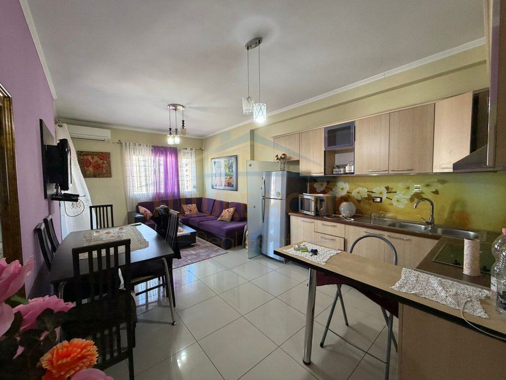 Qera Apartament 2+1+2 Unaza e Re, Astir.