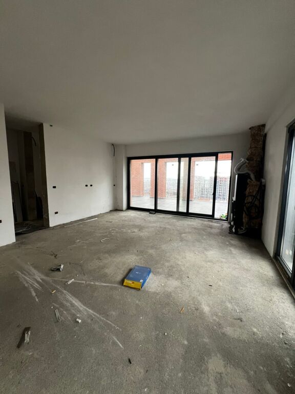 🏙️Penthouse 3+1+2 për shitje në Porcelan