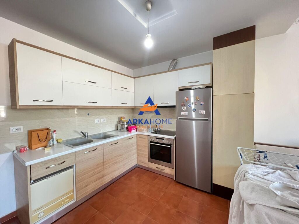 JEPET APARTAMENT ME QERA 1+1+BALLKON "VASIL SHANTO" 600 EURO