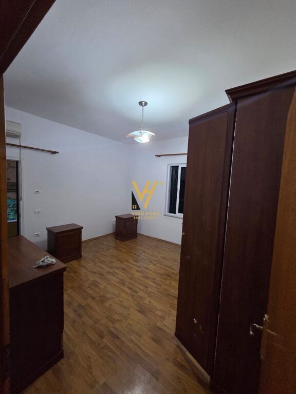 JEPET APARTAMENT 2+1 ME QIRA TE KODRA E PRIFTIT 38.000 LEKE