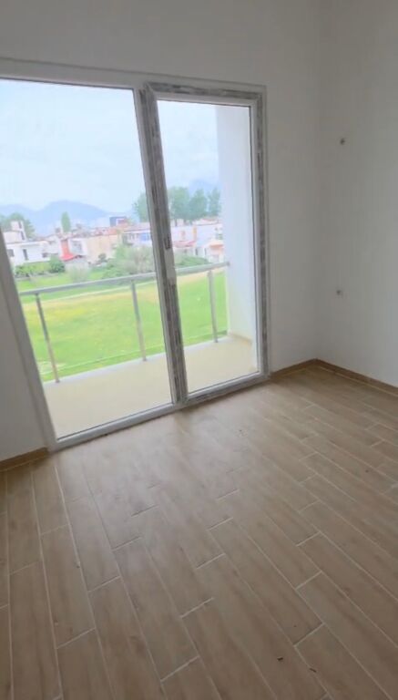 Apartament i pa mobiluar 1+1 Astir Afer Viles L