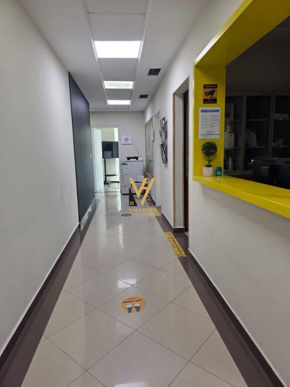 UFFICIO 190 M2 IN AFFITTO IN VIA ELBASAN 3.000 EURO
