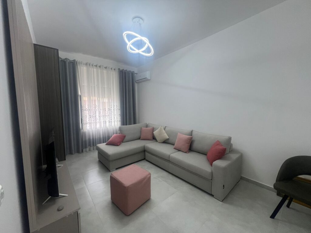 Jepet me qera, Apartament 1+1, Në Vollga – Afër Torrës,Durres
