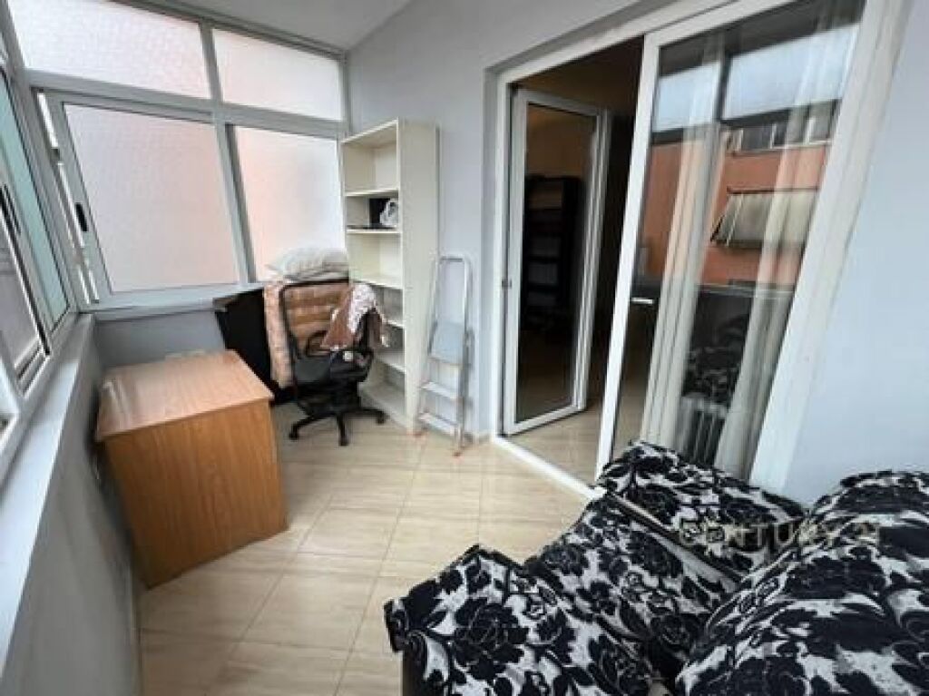 Japim me Qira Apartament 1+1 me verande tek Jordan Misja