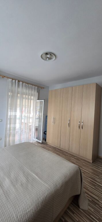 APARTAMENT 2+1, MYSLYM SHYRI