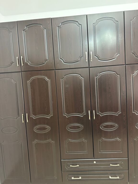 1+1 For Rent, Astiri Roundabout