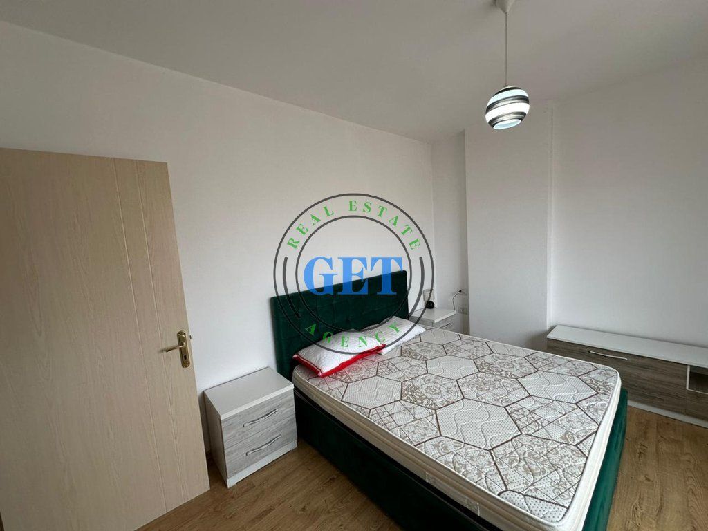 Shitet Apartament 1+1 i Mobiluar, Plazh, Durrës