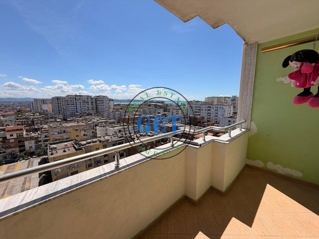 Shitet Apartament 3+1+2 | Tregu i Vogël, Durrës