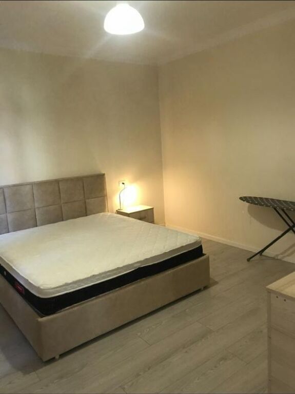 Qera | Shtëpi private 1 + 1 | Tregu Elektrik | 400 €/muaj