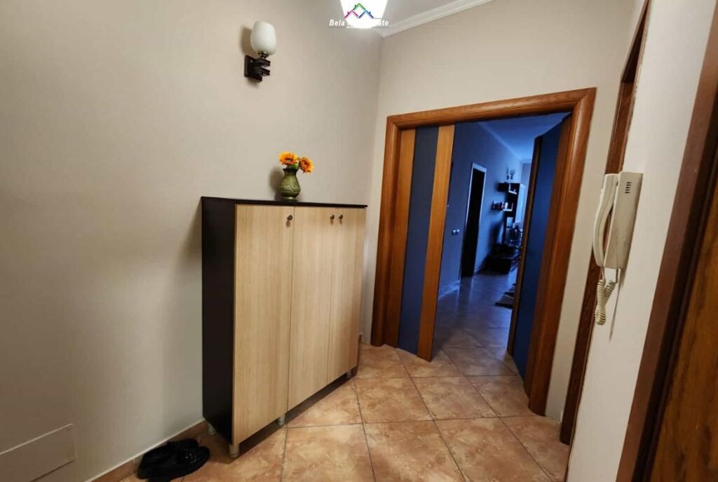 Apartament Me Qera 2+1 Ne Myslym Shyr (ID B2201913) Tirane
