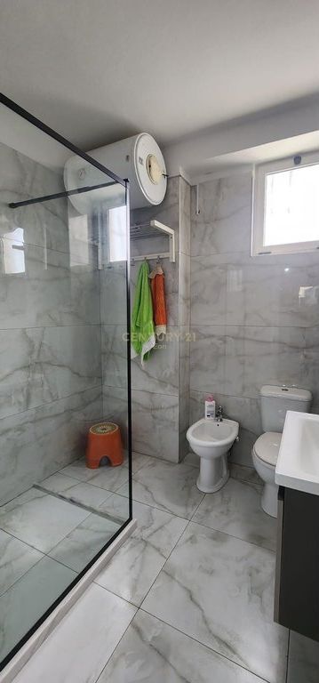 JEPET ME QERA APARTAMENT 2+1+2 ME VERANDE, LAGJJA 17, DURRES !