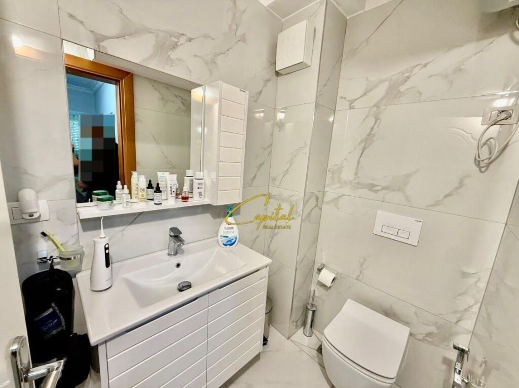 APARTAMENT ME QIRA 2+1+2 KOMUNA E PARISIT 1000 EURO
