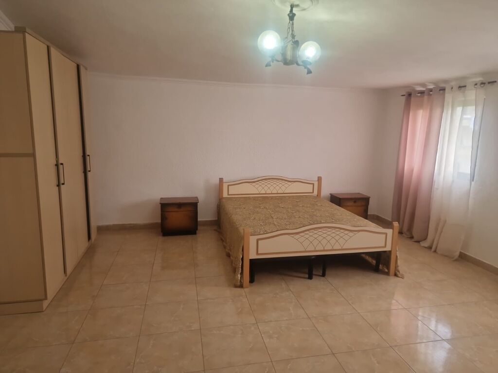 Apartament 2+1 me qera tek Rruga e Durrsit