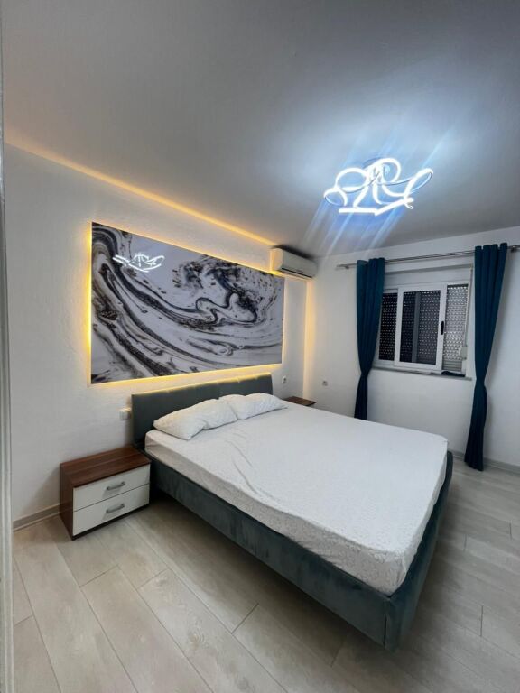 JEPET ME QERA APARTAMENT 2+1 PRANE FLAGSHIP CENTER, DURRES