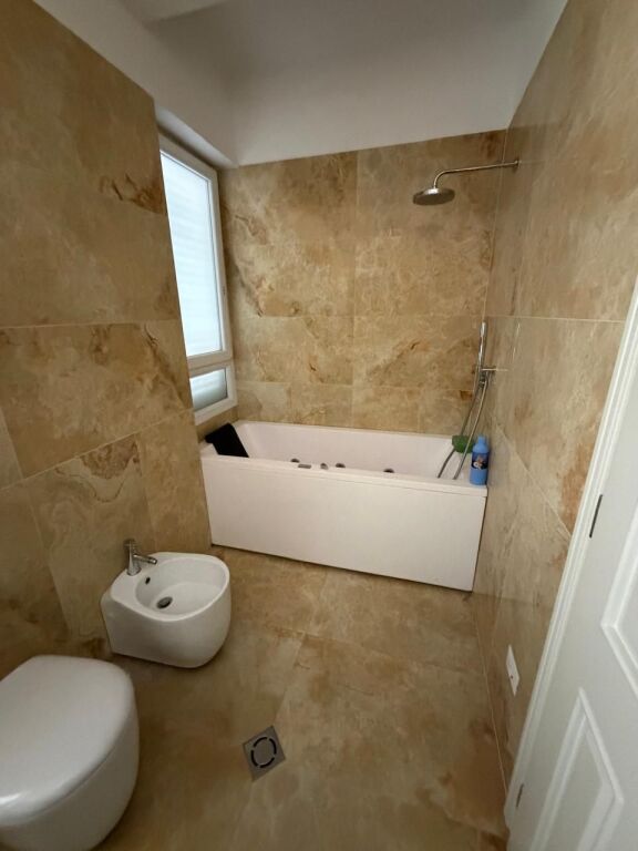 SHITET PENTHOUSE 📍 Astir – Rruga Bulevardi Kashar, Tiranë