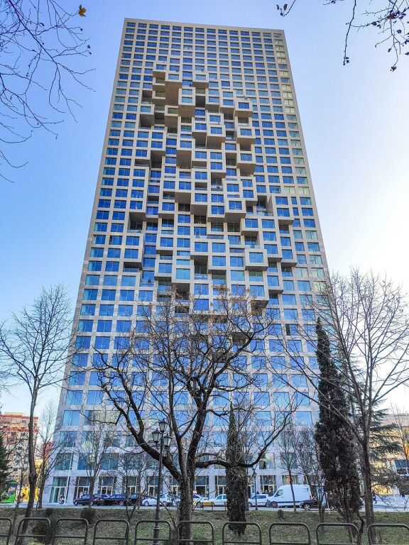 DOWNTOWN ONE BUILDING! APARTMENTS FOR RENT