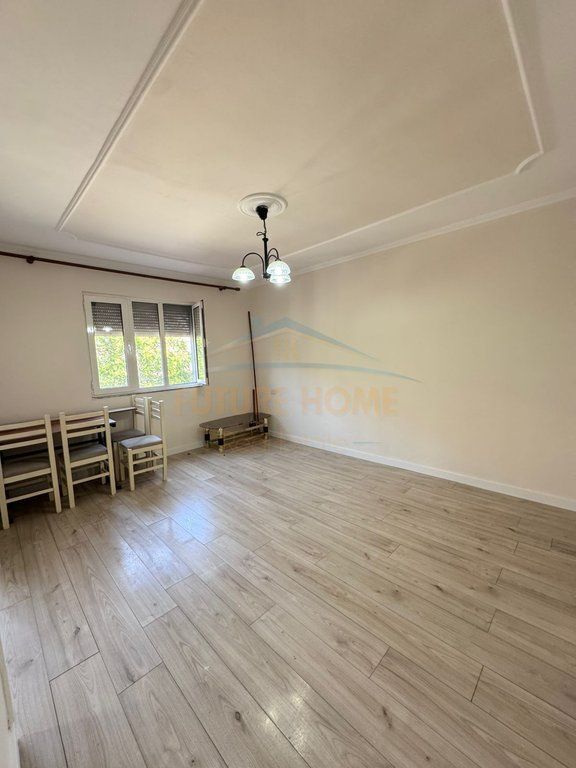 Shitet Apartament 1+1, Rruga Irfan Tomini