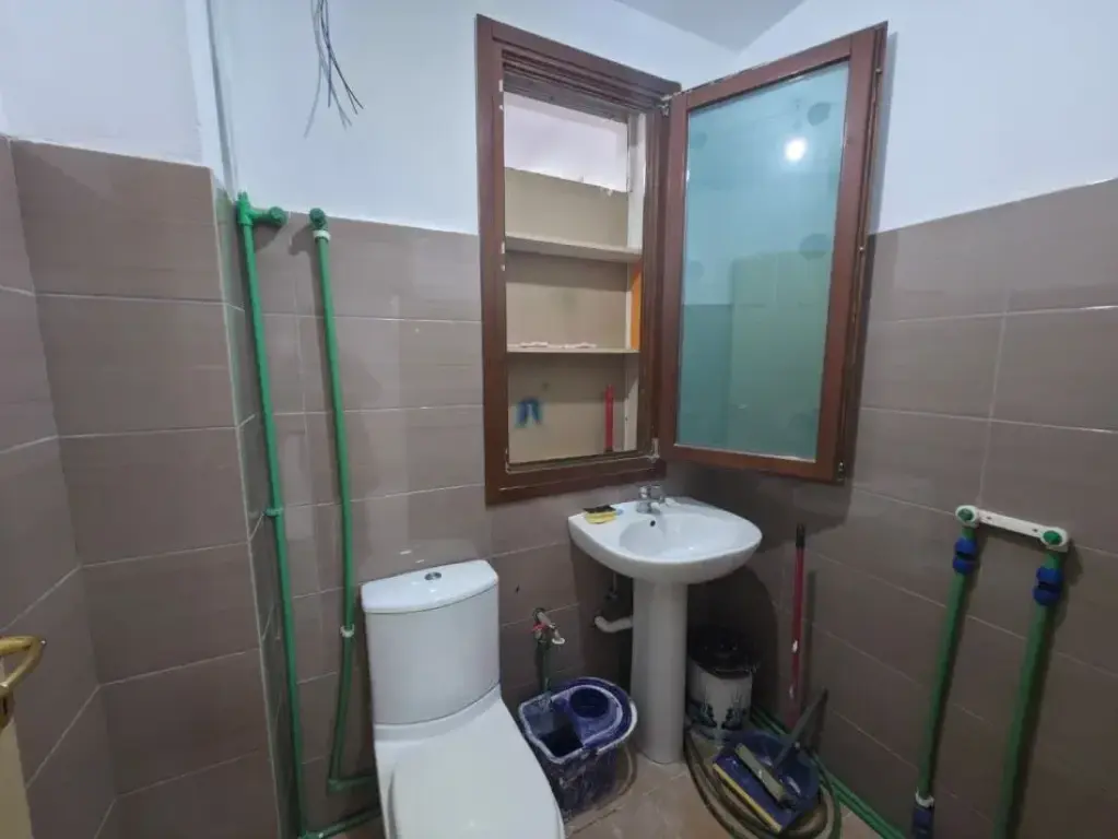 FOR RENT: Business unit 90 m² At the Botanical Garden