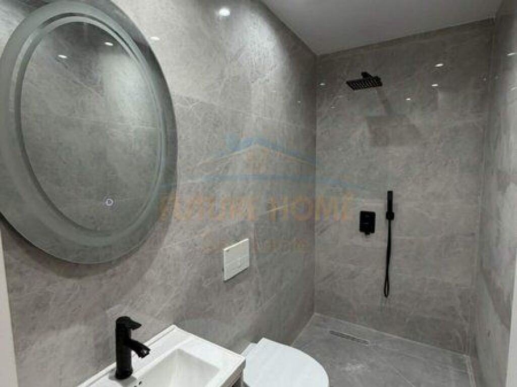 Shitet, Apartament 1+1, Unaza e Re
