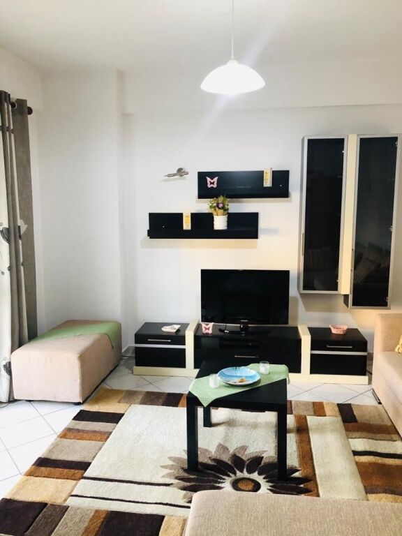 Qera | Apartament 2 + 1 | Bashkia Durrës | 500 €/muaj