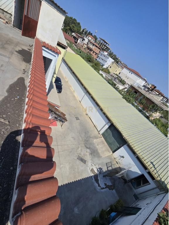 Shop for sale in Durrës (Price per m2 420 euro) !!!