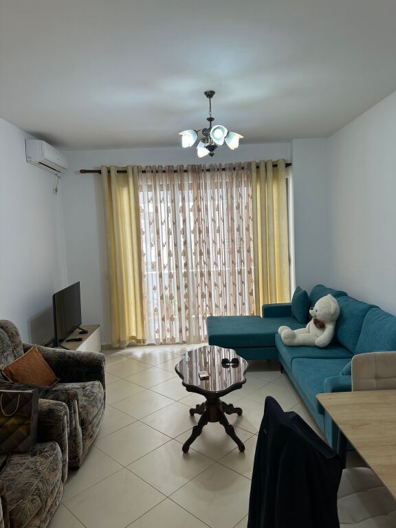 1+1 For Rent, Astiri Roundabout
