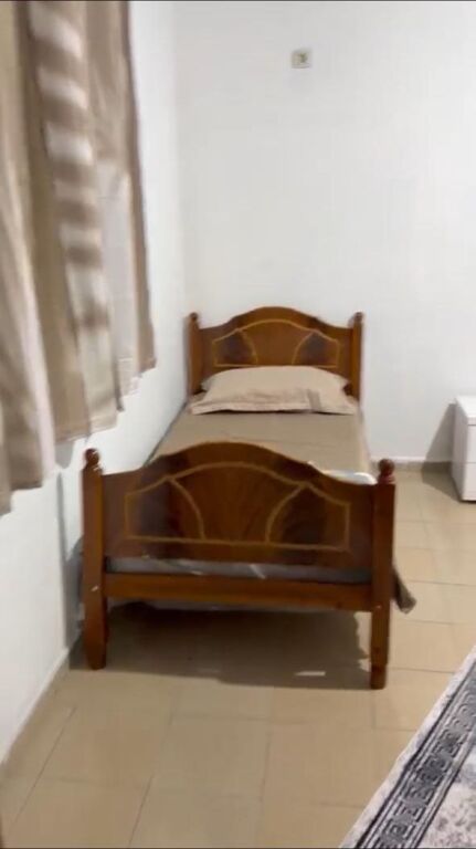 Qera | Shtëpi private 2 + 1 | Rruga 5 Maji | 350 €/muaj