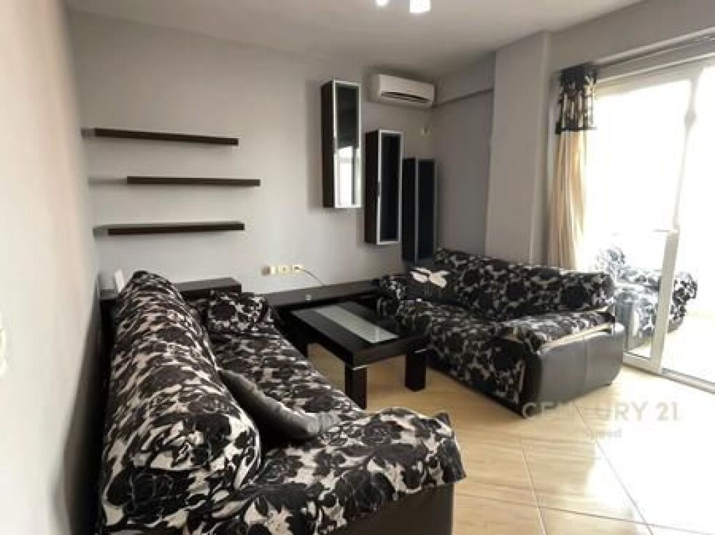 Japim me Qira Apartament 1+1 me verande tek Jordan Misja