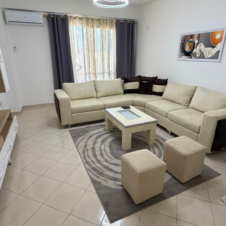 Jepet me qira apartment 2+1 ne Yzberisht tek pastieri nela 6