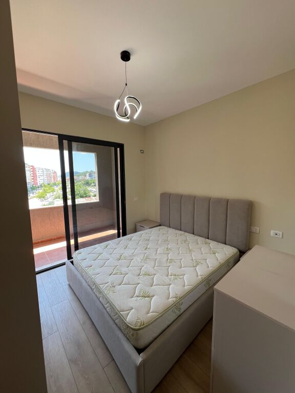 Shitet Apartament 2+1-Kompleksi Molla,Astir