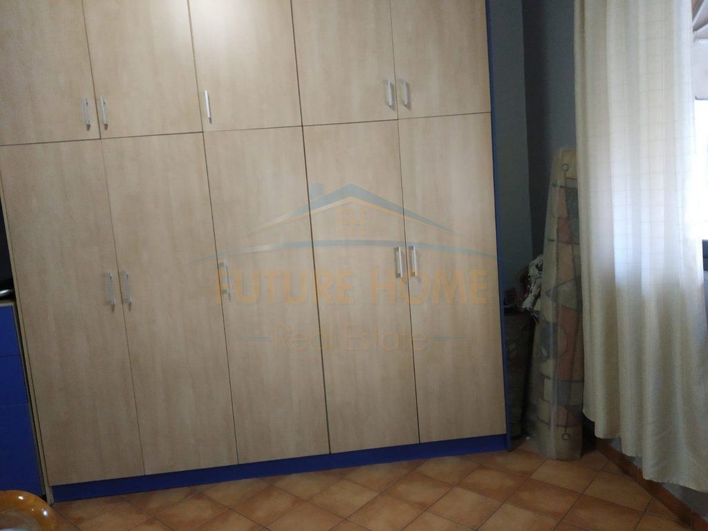 Rent, Apartment 2+1, Paris Commune, Tirana.