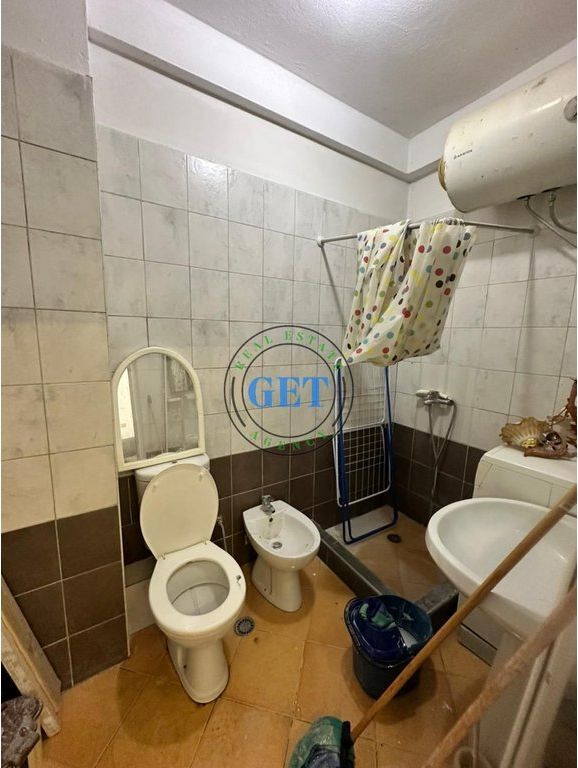 Shitet Apartament 1+1 | Shkëmbi i Kavajës,Durrës.
