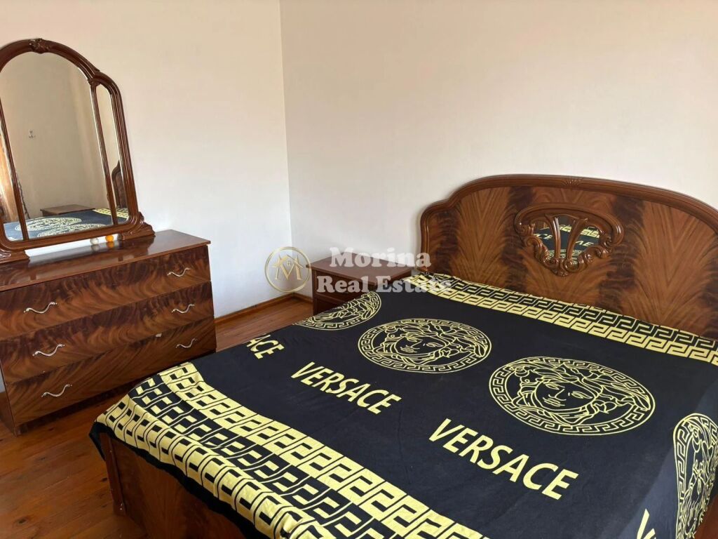 Qera | Shtëpi private 2 + 1 |Njazi Meka, Allias | 380 €/muaj