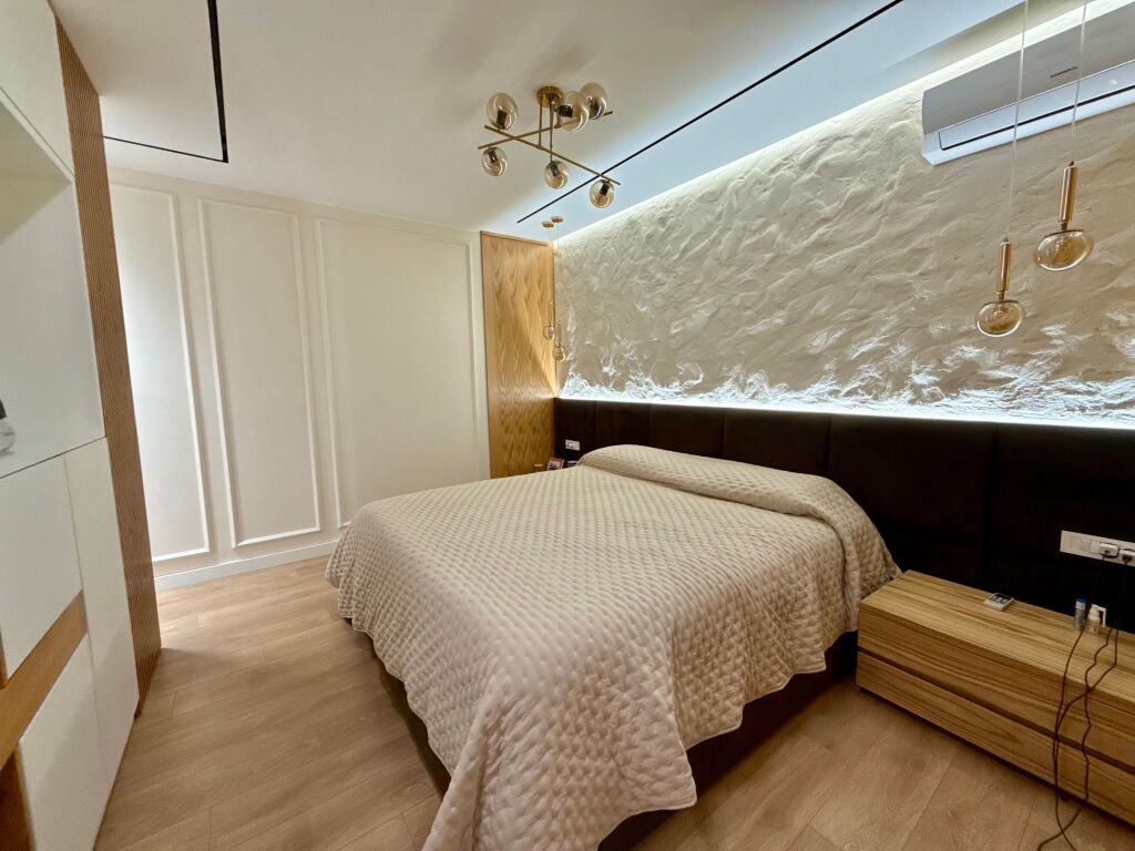 Shitet apartament 3+1+2 ne Qender ,Tirane