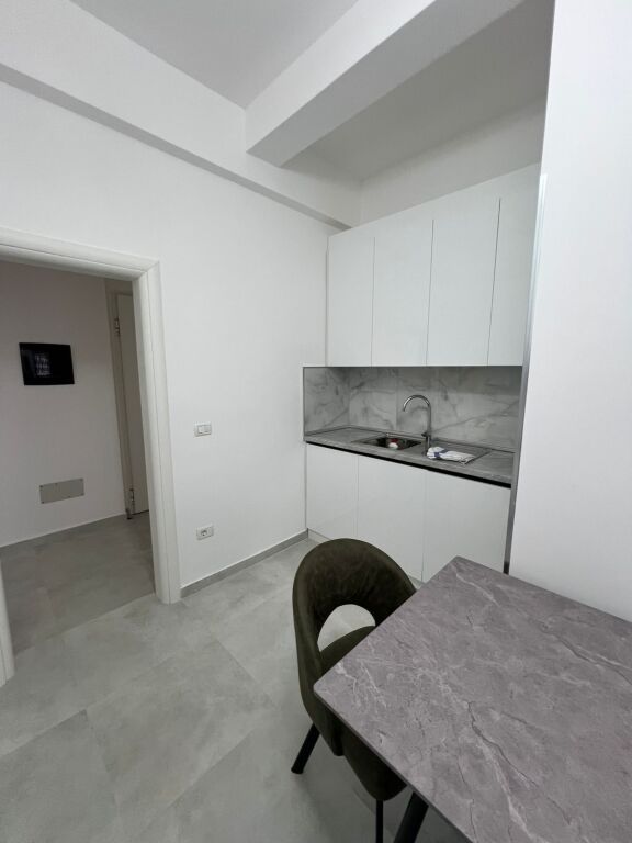 Jepet me qera, Apartament 1+1, Në Vollga – Afër Torrës,Durres