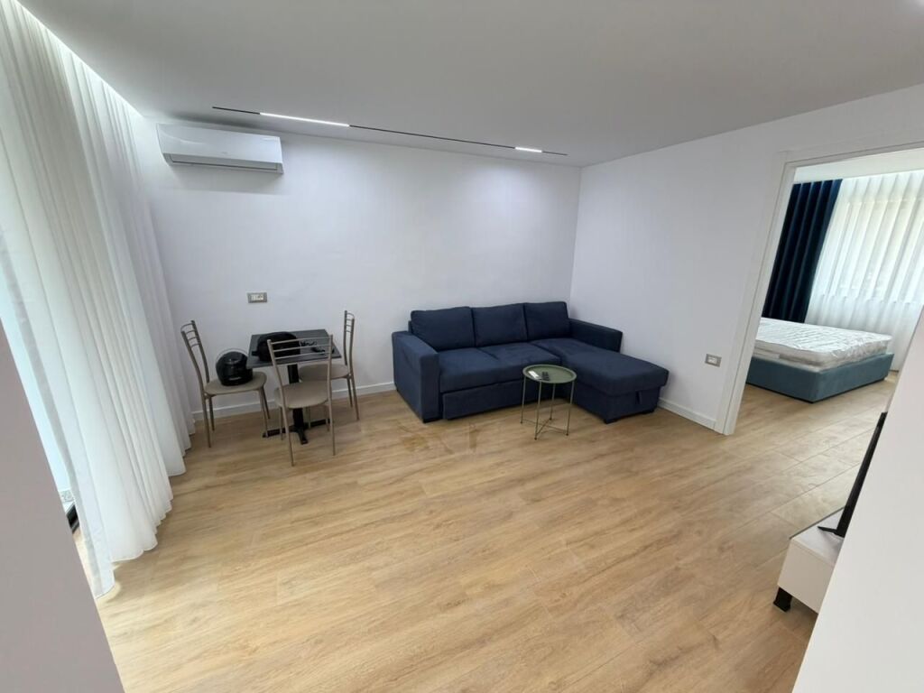 🏡 Shitet Super Apartament 1+1  📍 Tek Shkolla e Baletit, përballë Urës së Tabakëve📄 Me hipotekë, mundësi blerje me kredi