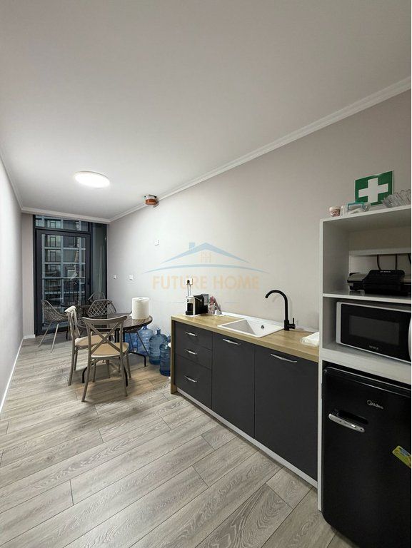 Jap ambient per zyra ne Lake View Residence