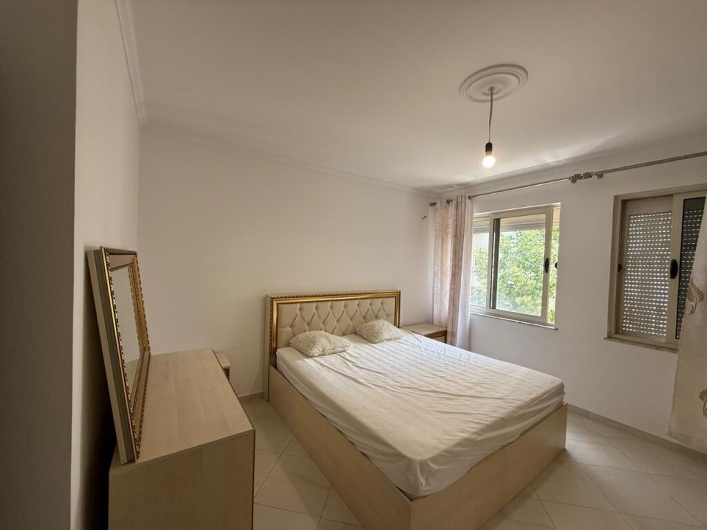 Apartament 2+1 me qera ne Yzberisht