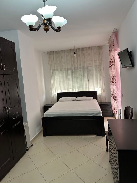 1+1 For Rent, Astiri Roundabout
