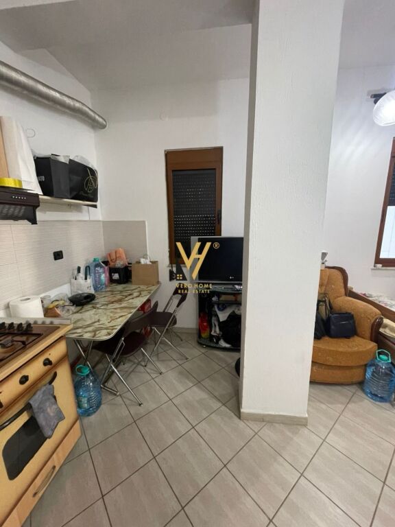 JEPET APARTAMENT 1+1+BLK ME ME QIRA NE VASIL SHANTO 40.000 LEKE