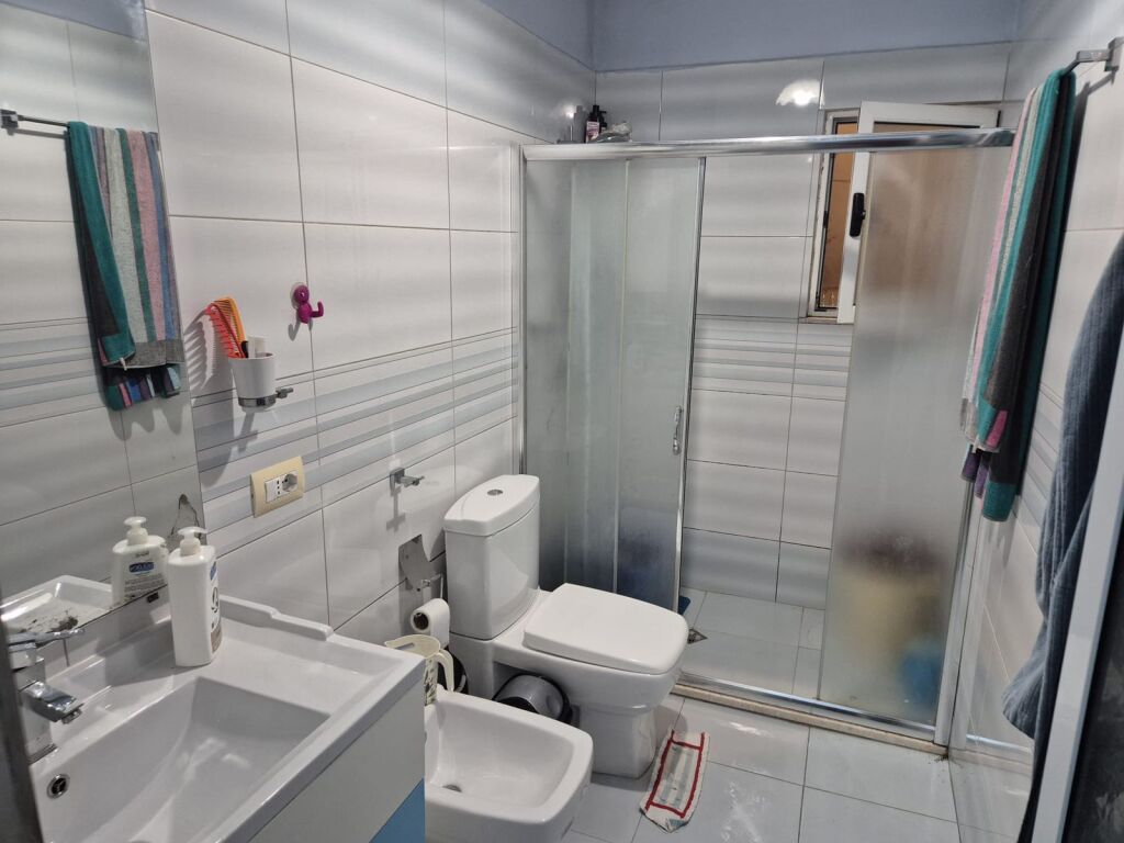 For rent Apartment 2+1 Former electric market :650 Thousand lek