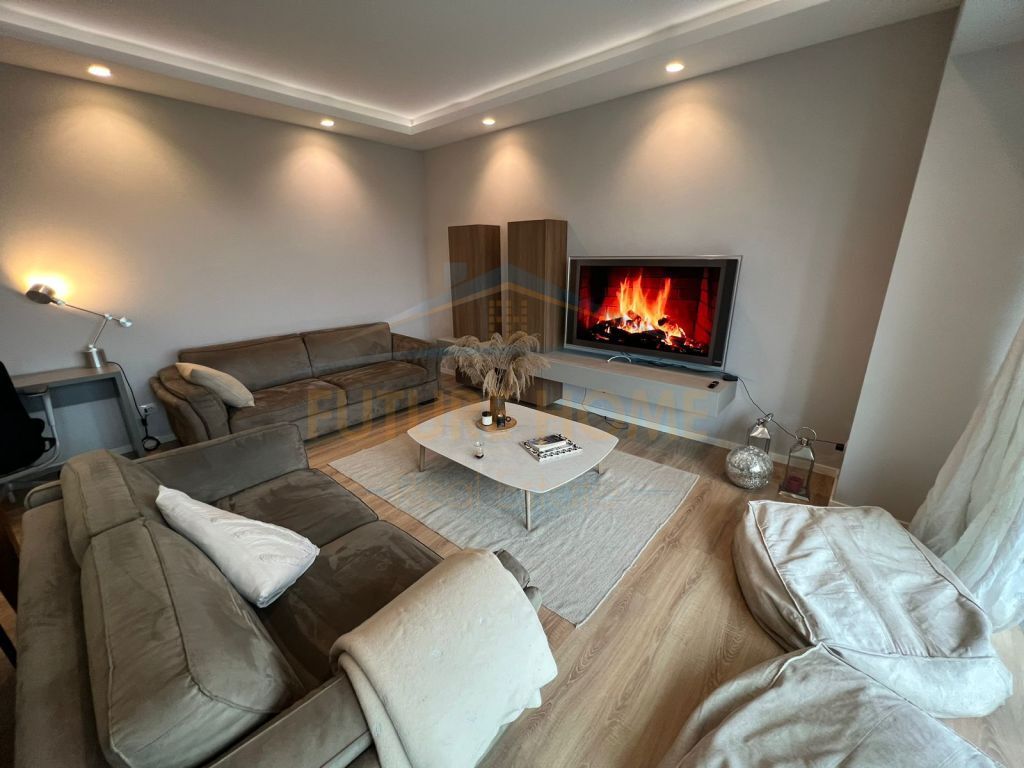 Qira, Apartament 2+1+2, Ambasador 3