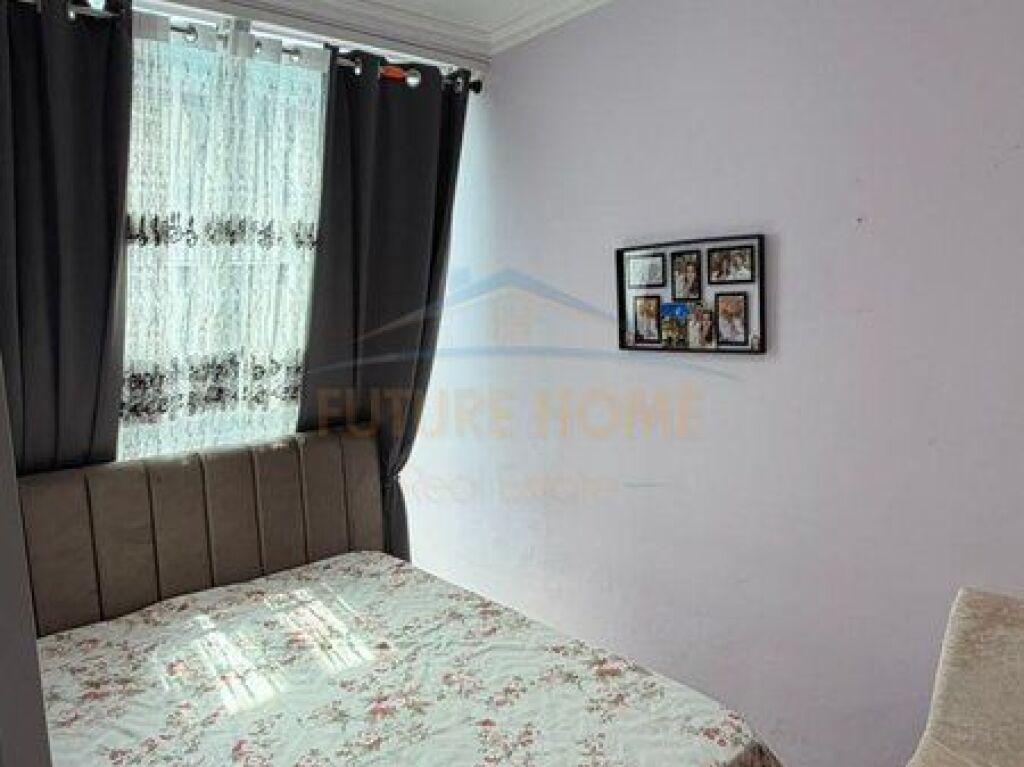Shitet, Apartament 2+1+2, Fresk
