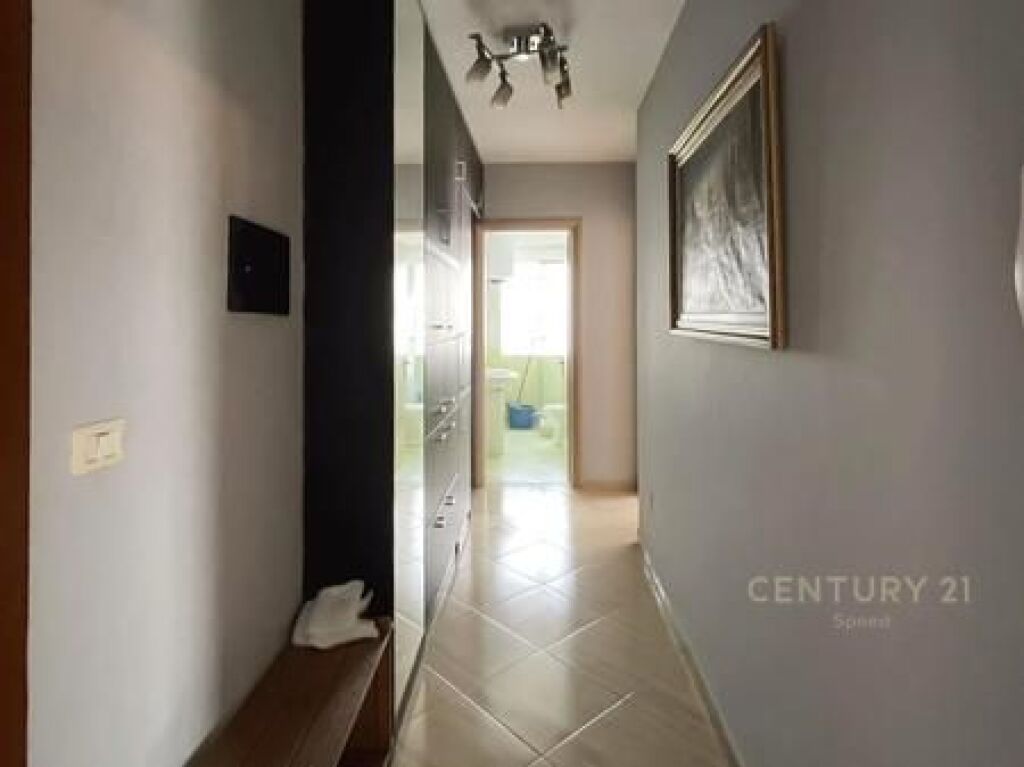 Japim me Qira Apartament 1+1 me verande tek Jordan Misja