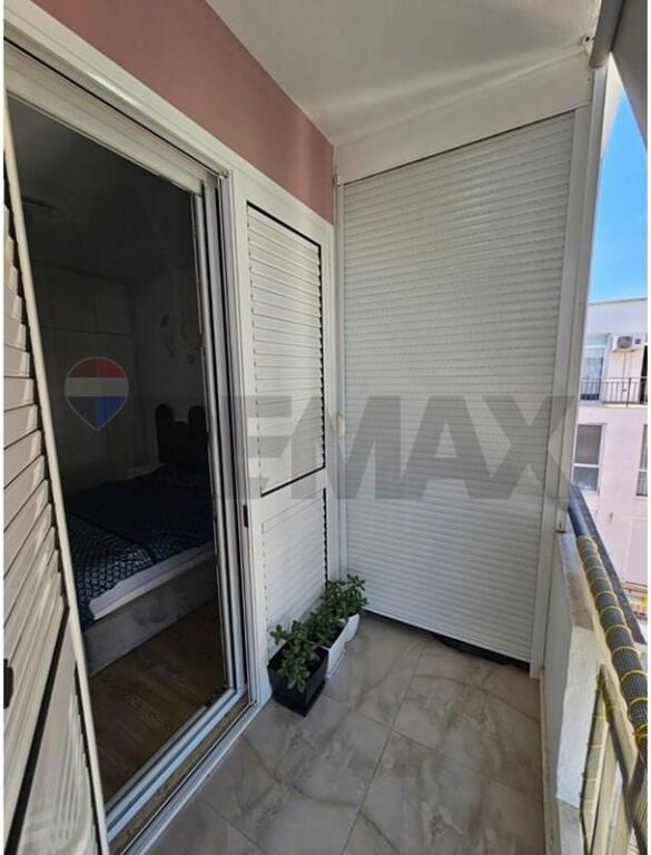 Shitet Apartament 2+1+2 ballkone në Astir