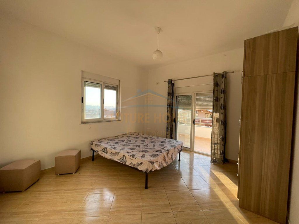 Qera, Apartament 2+1+2+Ballkon+Post Parkimi, Kodra e Priftit.