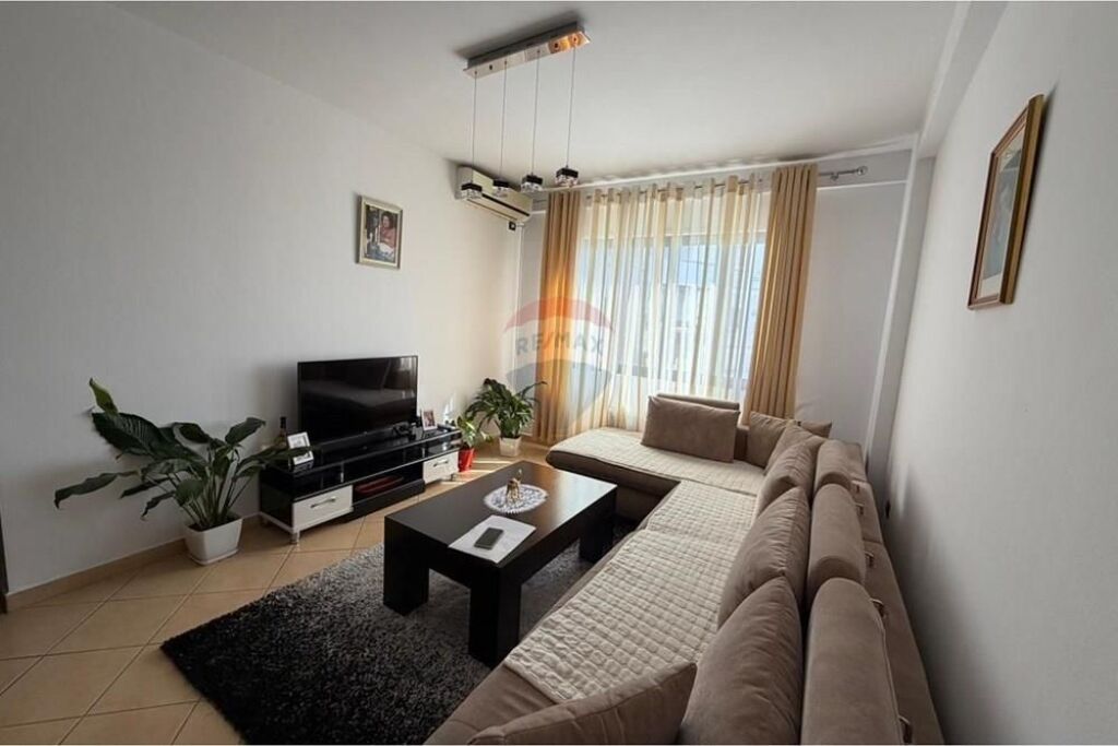 SHITET, APARTAMENT 2+1, FRESKU, TIRANA