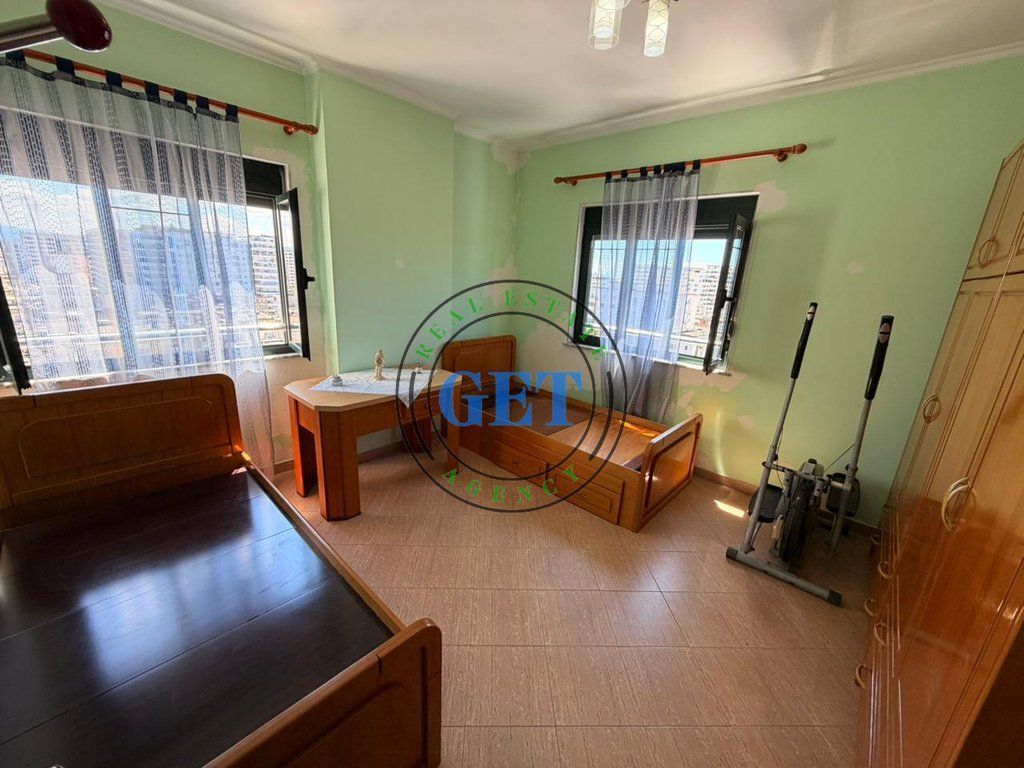 Shitet Apartament 3+1+2 | Tregu i Vogël, Durrës